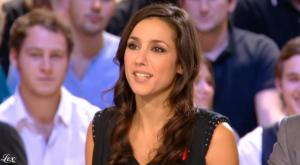 Elise Chassaing dans le Grand Journal De Canal Plus - 01/12/09 - 3