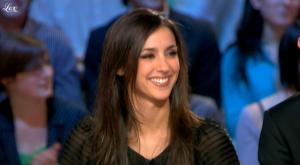 Elise Chassaing dans le Grand Journal De Canal Plus - 05/02/09 - 1