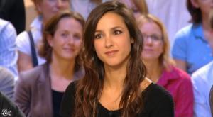 Elise Chassaing dans le Grand Journal De Canal Plus - 05/11/09 - 1