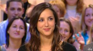 Elise Chassaing dans le Grand Journal De Canal Plus - 05/11/09 - 2