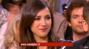 Elise Chassaing dans le Grand Journal De Canal Plus - 14/05/10 - 3