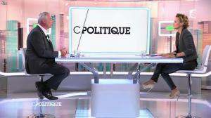Caroline Roux dans C Politique - 19/10/14 - 059