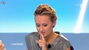 Caroline Roux dans C Politique - 09/09/12 - 34