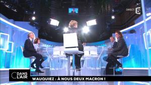 Caroline Roux dans C dans l'Air - 11/12/17 - 01