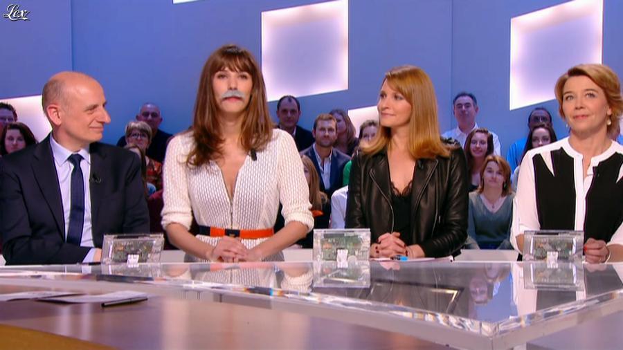 Valérie Amarou et Doria Tillier dans le Grand Journal de Canal Plus. Diffusé à la télévision le 04/03/14.