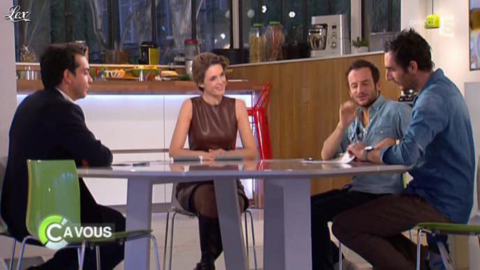 Julie Andrieu dans C à Vous. Diffusé à la télévision le 14/03/12.