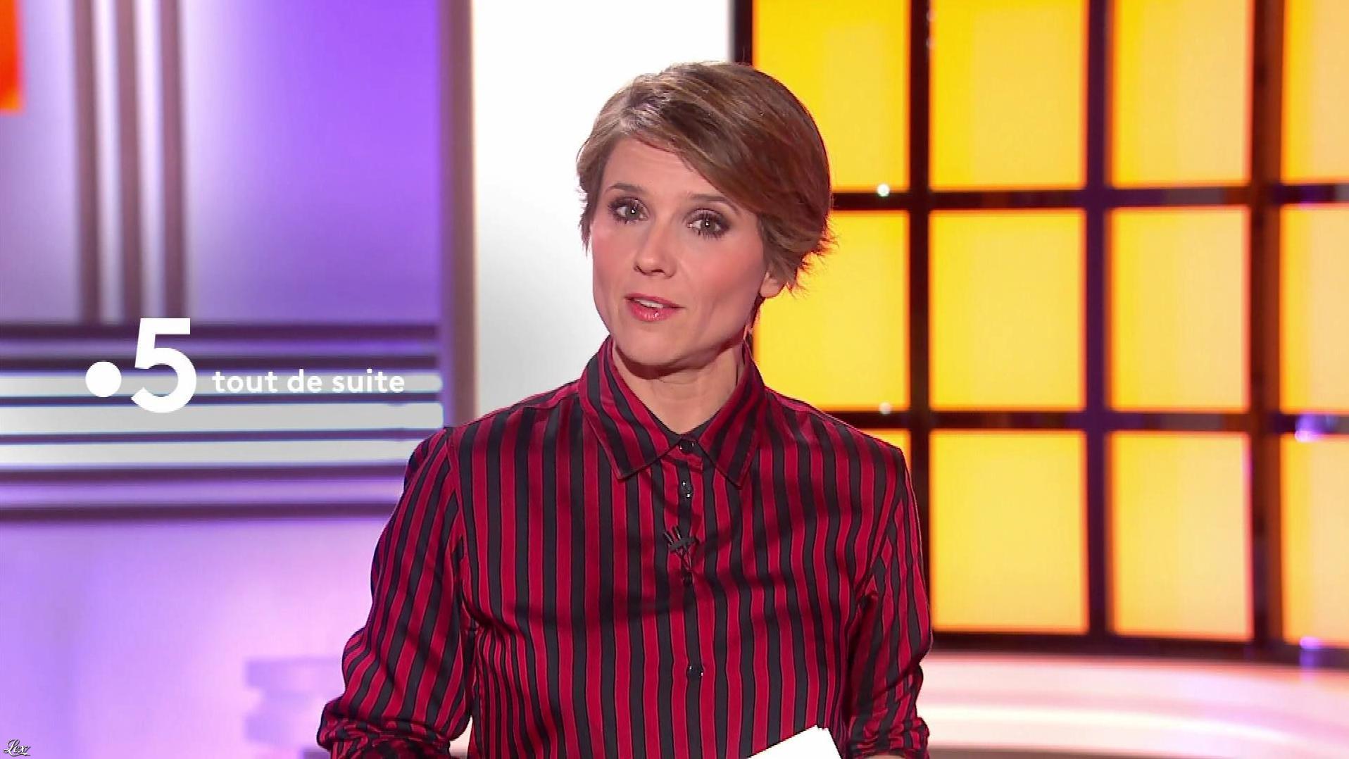 Mélanie Taravant dans C Mediatique. Diffusé à la télévision le 27/11/22.