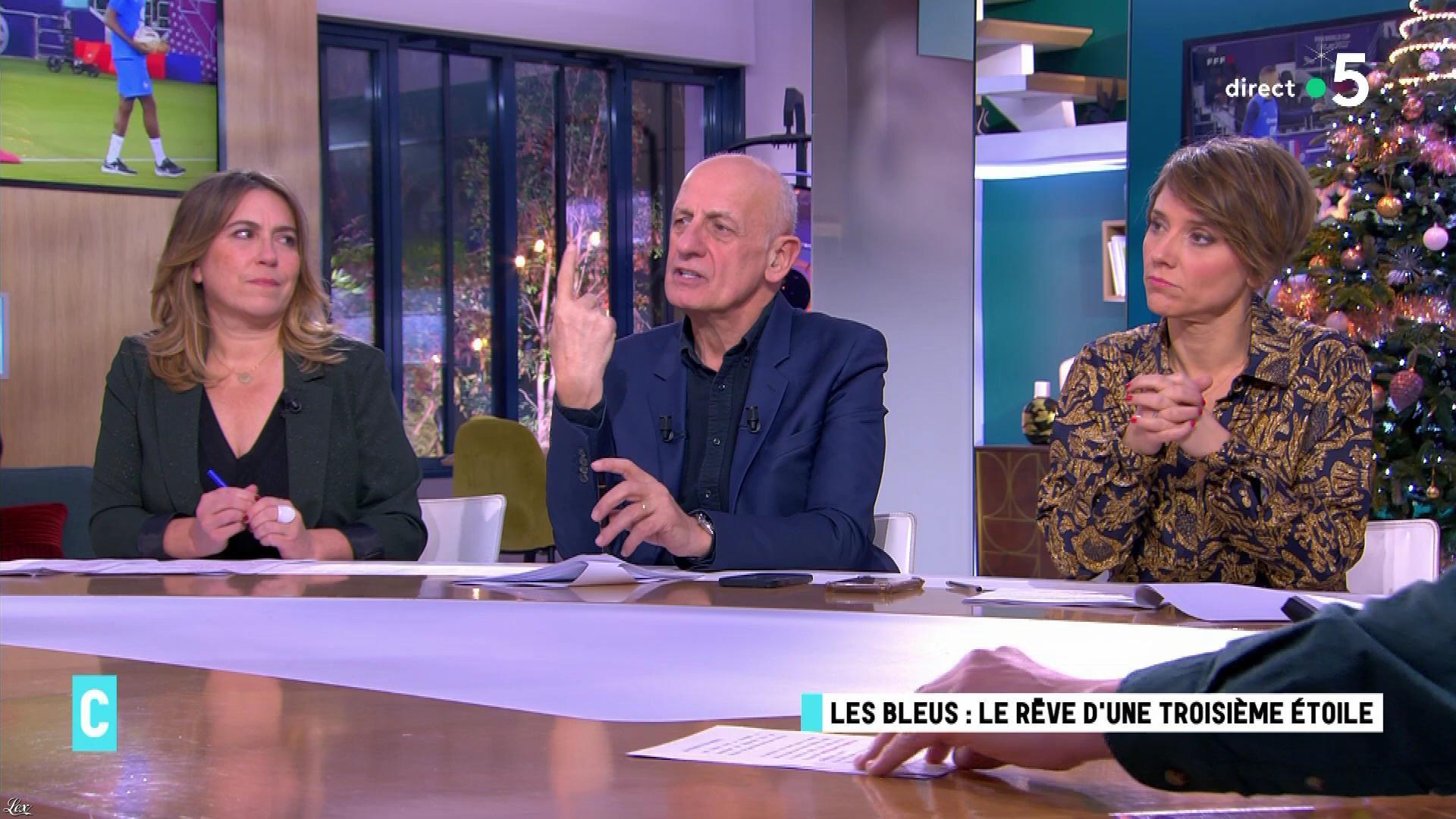 Mélanie Taravant dans C l'Hebdo. Diffusé à la télévision le 17/12/22.