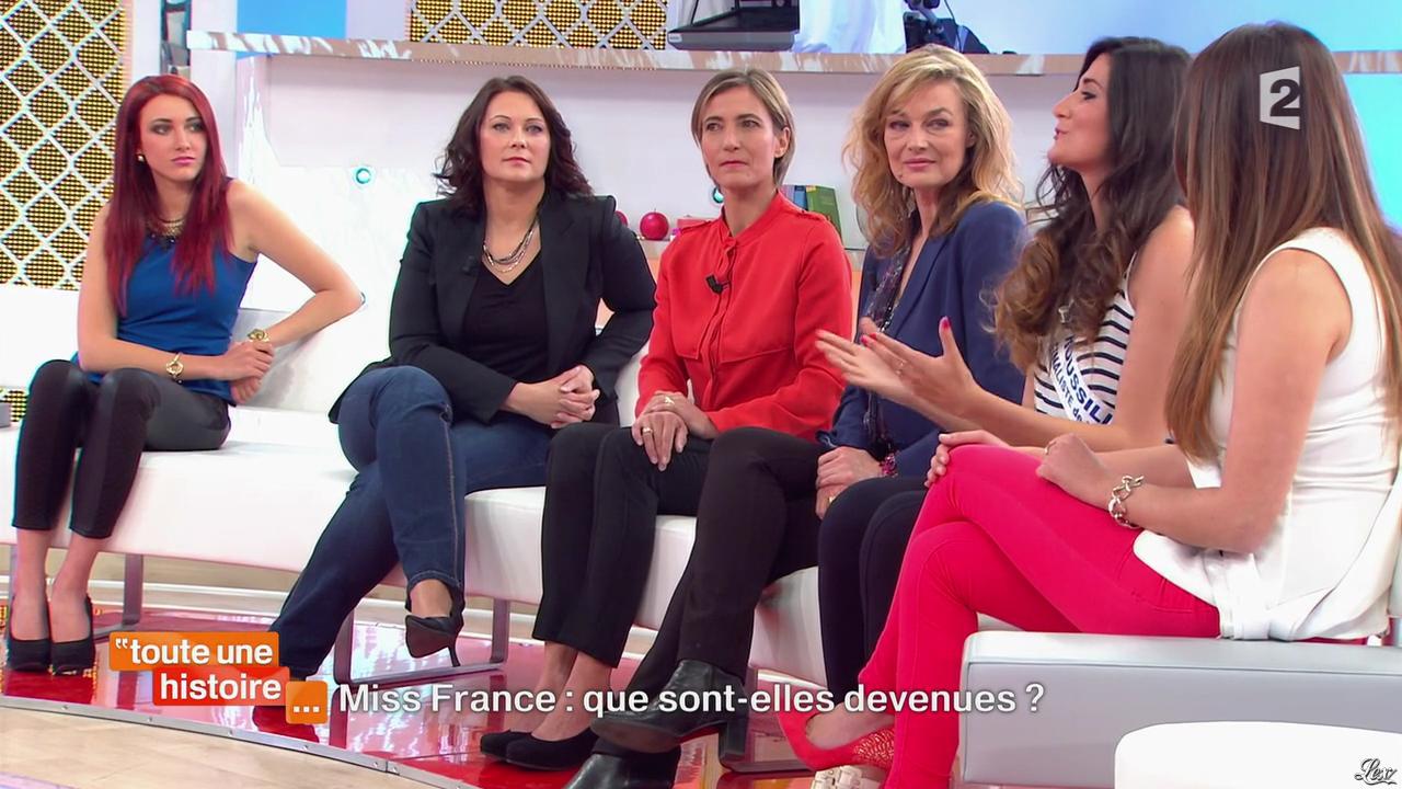 Delphine Wespiser, Marilou Cubaynes et Sophie Gaerenaux dans Toute une Histoire. Diffusé à la télévision le 30/04/14.