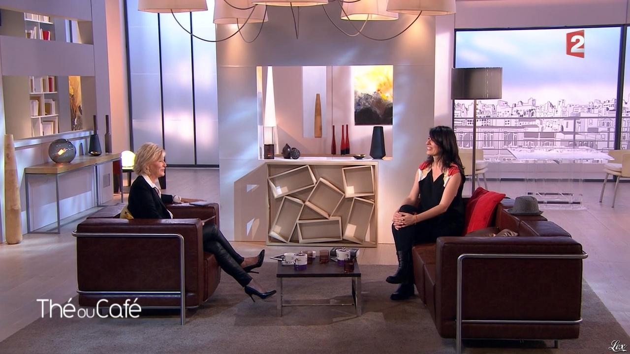 Catherine Ceylac dans The ou Cafe. Diffusé à la télévision le 31/01/16.